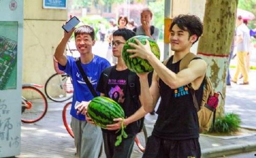 青山大学吃瓜,吃瓜群众揭秘校园风云录