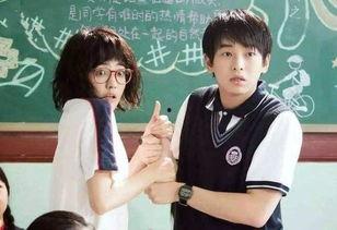 闪光少女吃瓜剧照,揭秘幕后吃瓜剧照，青春校园喜剧魅力四溢