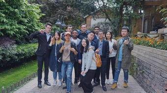 吃瓜群众前来报道,揭秘娱乐圈幕后故事