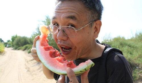 奇葩口罩带你吃瓜,带你领略别样吃瓜盛宴