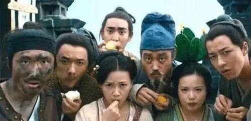 吃瓜群众扮演丧尸,一场荒诞的末日狂欢