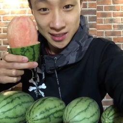 吃瓜头像视频,揭秘吃瓜头像背后的热门视频现象