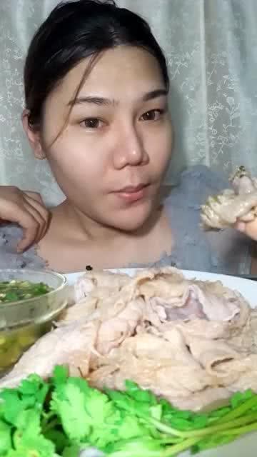 泰国小姐姐吃凉瓜吗,泰国小姐姐的夏日凉瓜美食之旅