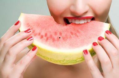 吃瓜怎么刷牙,轻松刷牙指南