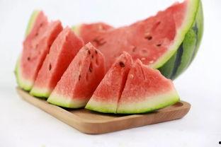 夏日写真吃瓜,吃瓜群众的欢乐时光