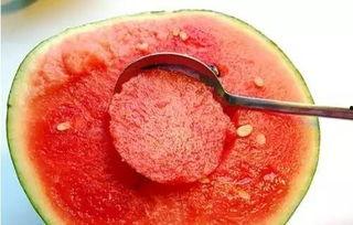 吃瓜掉到阑尾,一场意外的健康警示