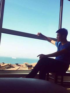 拦车吃瓜群众视频,拦车吃瓜群众视频引发热议