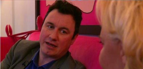 变成亿万富翁吃瓜